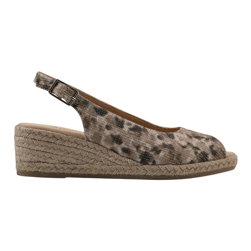 White Mountain Women's 10 Maize Leopard Fabric Peep Toe Espadrille Wedge Sandals